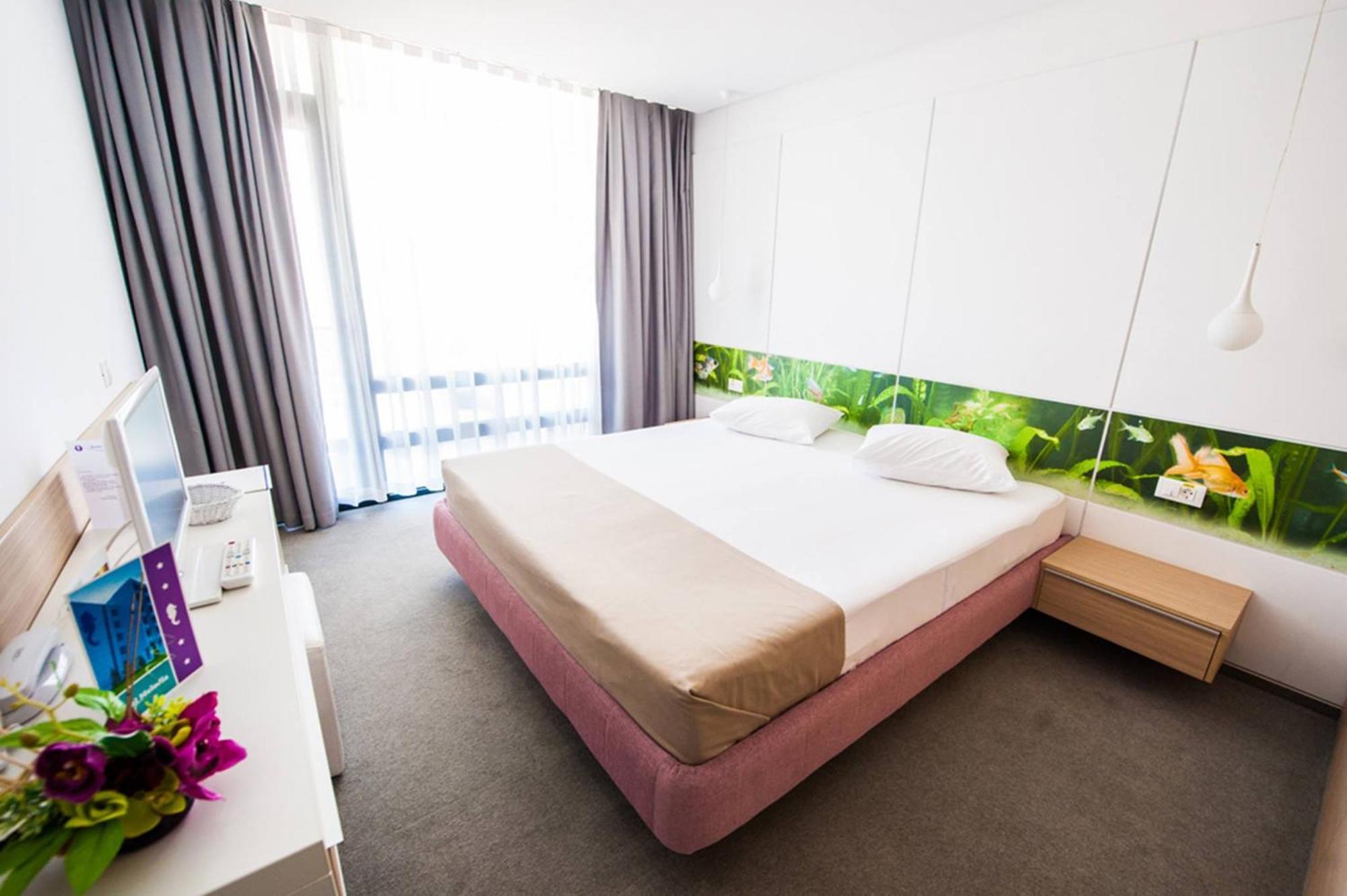 Hotel Melodia Venus Bagian luar foto