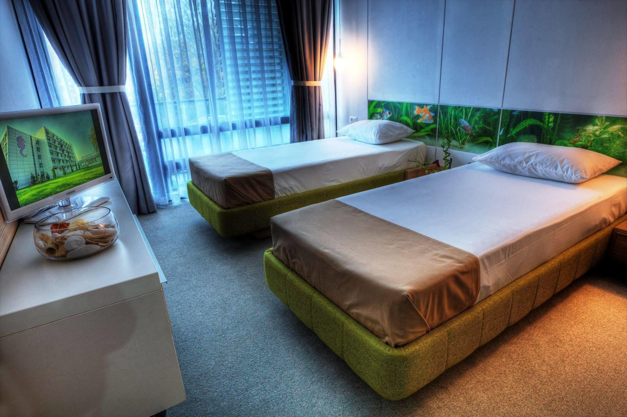 Hotel Melodia Venus Bagian luar foto