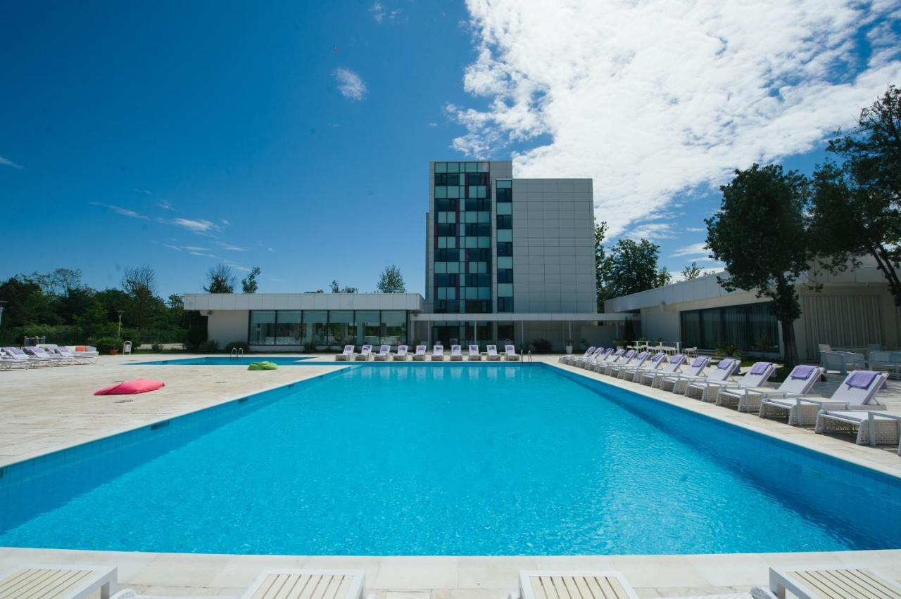 Hotel Melodia Venus Bagian luar foto
