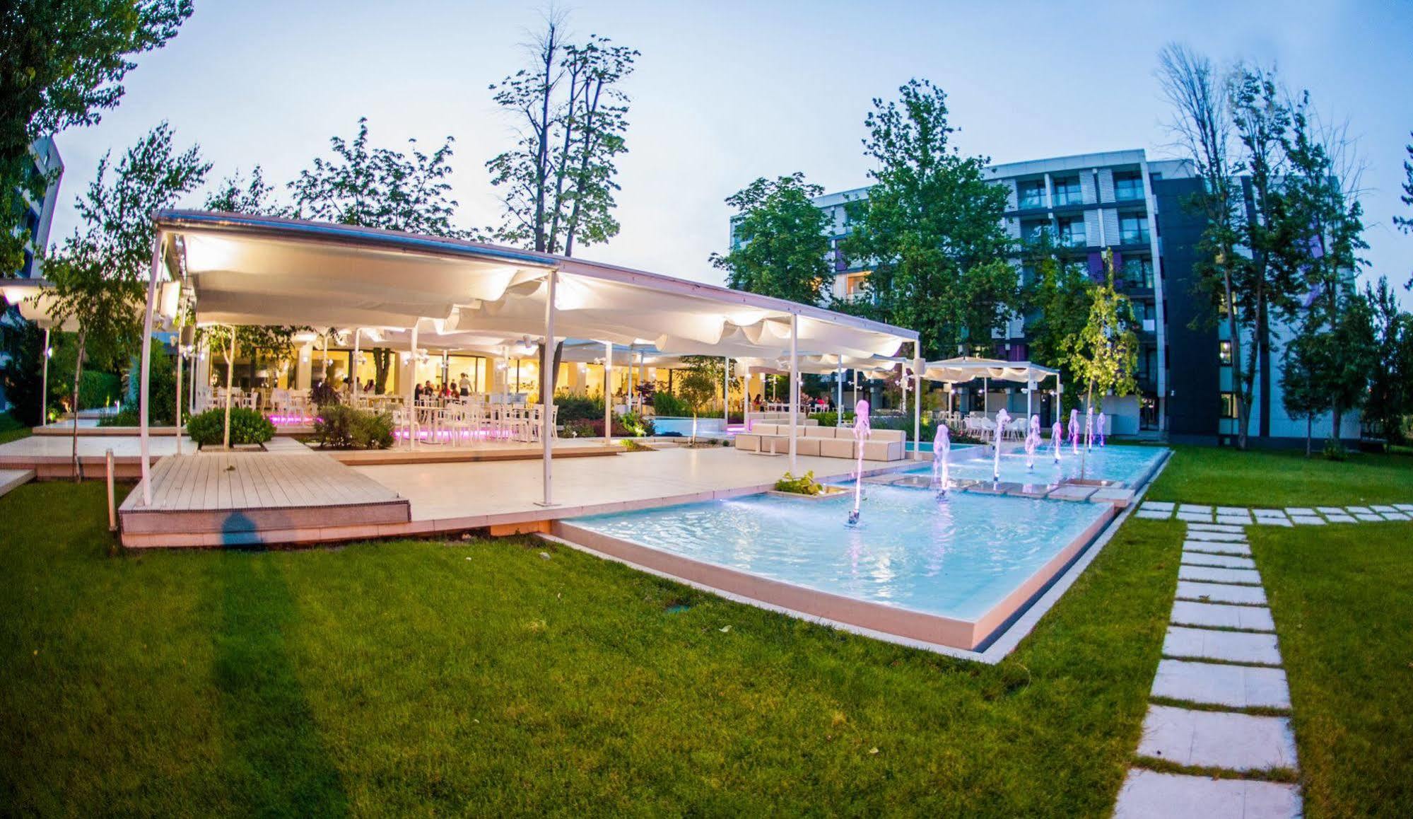 Hotel Melodia Venus Bagian luar foto